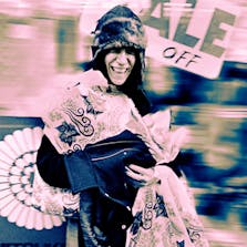 Patti Smith with shopping bags_2A
